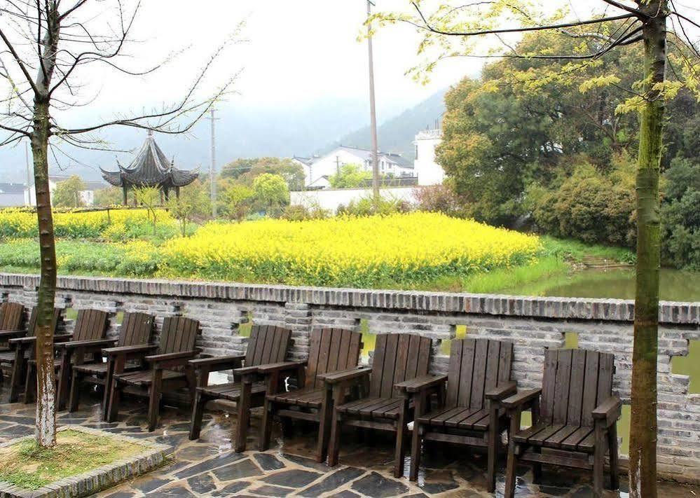 Suzhou Greendoor Resort Hotel Exterior photo